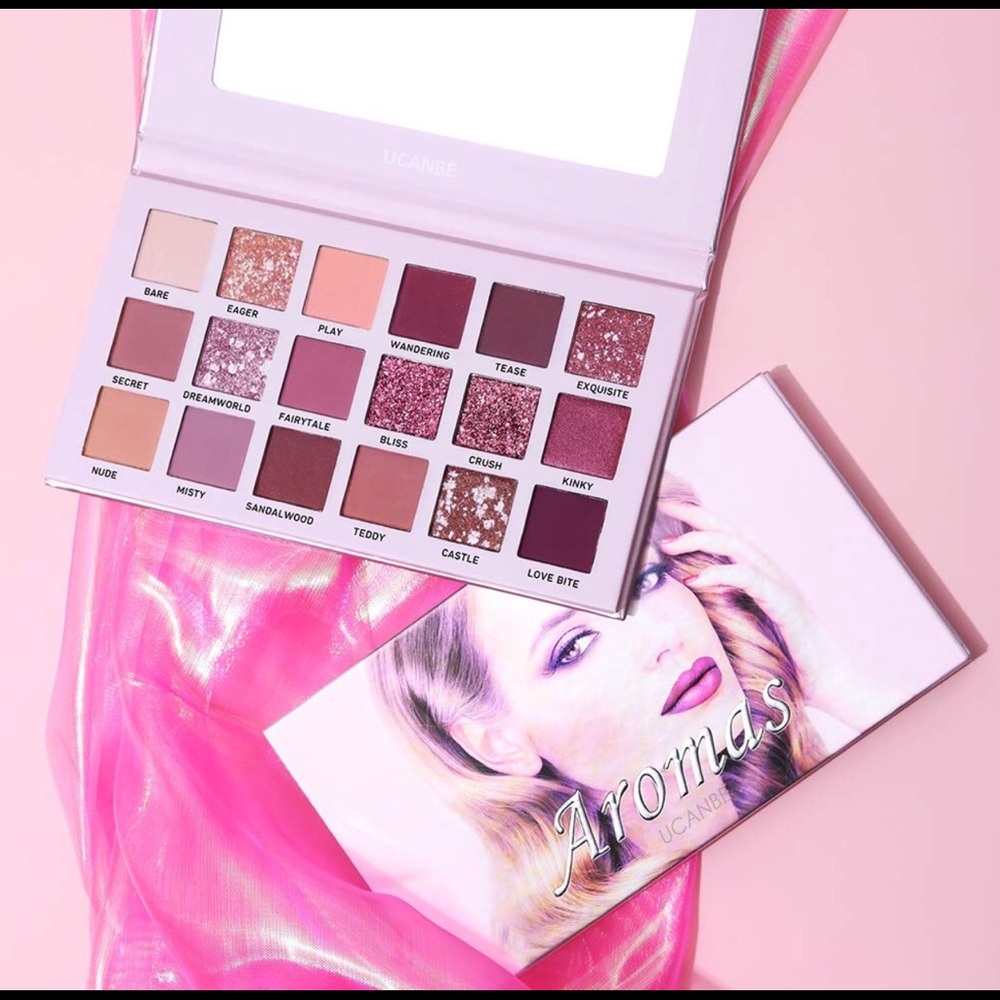 Stunning eyeshadow palette 👑❤️